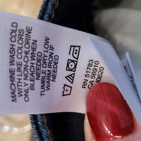 Maurice's mid-rise jeans sz small regular. - Picture 8 of 9